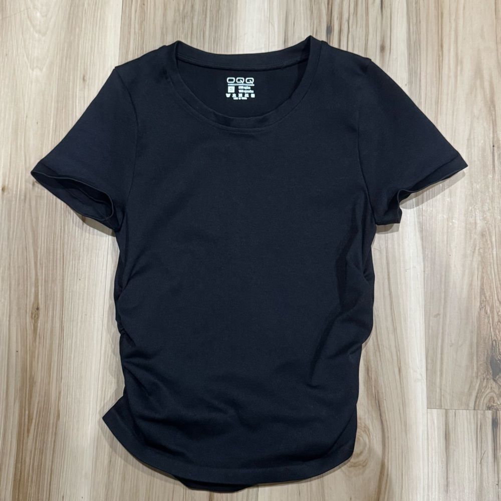 OQQ Black Ruched Short Sleeve Shirt Women’s Small
